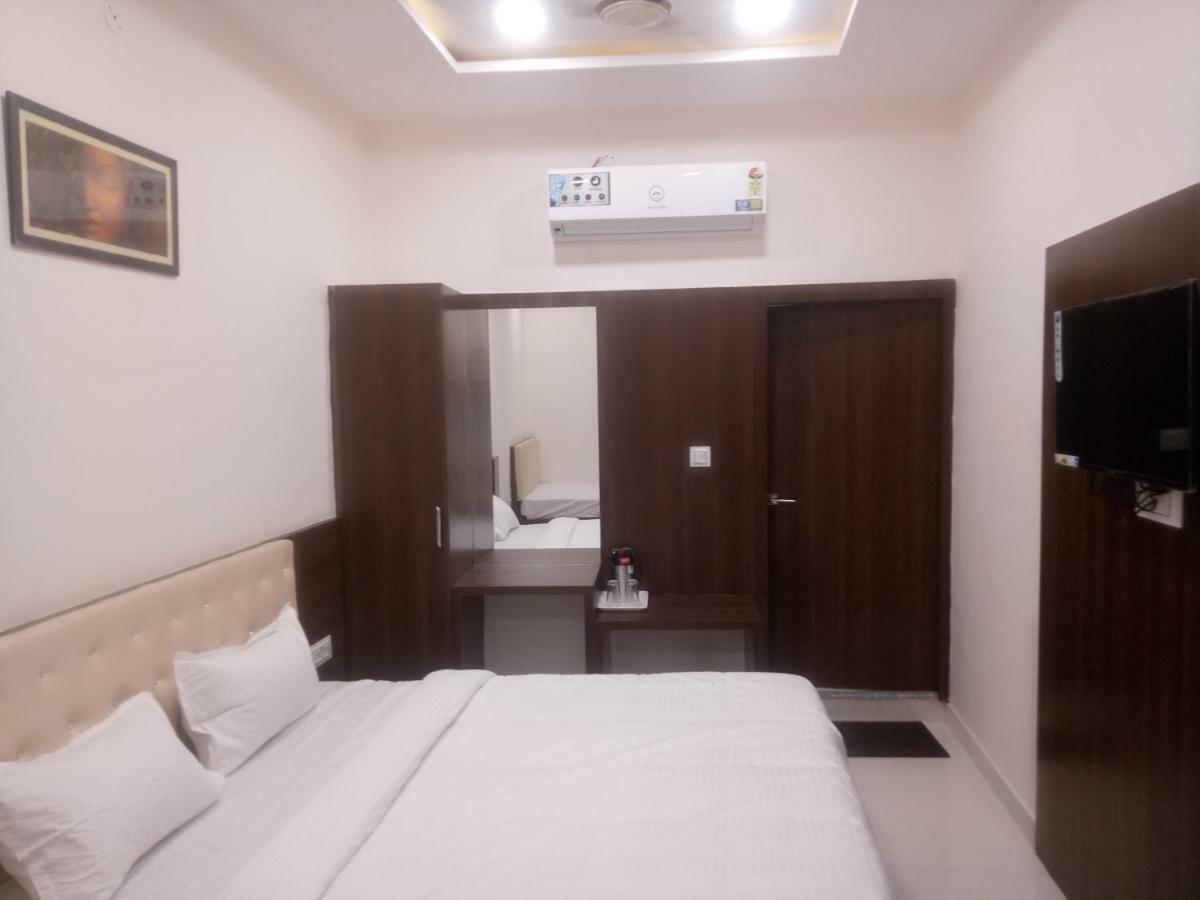 Hotel Prestige Adźmer Zewnętrze zdjęcie